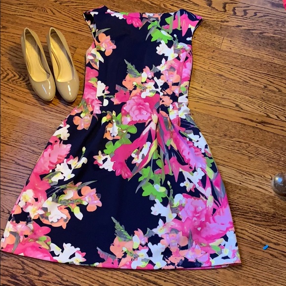 vince camuto navy floral dress